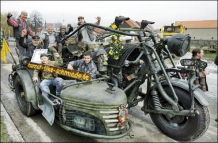 Large bike and side car